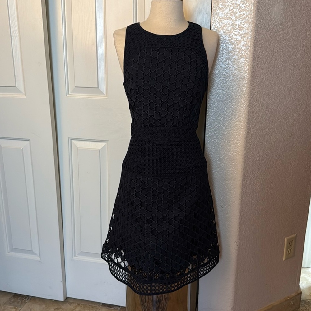 Ann Taylor Laser Cut A-Line Dress size 6 Navy blue